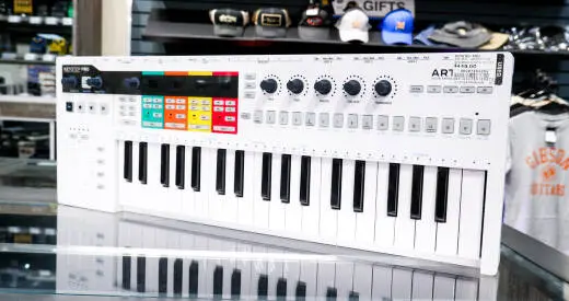 Arturia - KeyStep Pro Sequencer/Controller 2